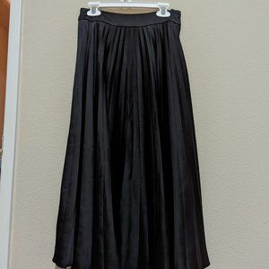 H&M Midi Length Pleated Black Skirt